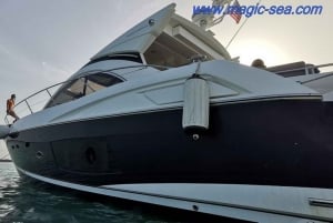 Cancun: Luxury Sunseeker 50 Yacht Charter to Isla Mujeres