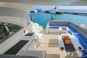 Cancun: Luxury Sunseeker 50 Yacht Charter to Isla Mujeres