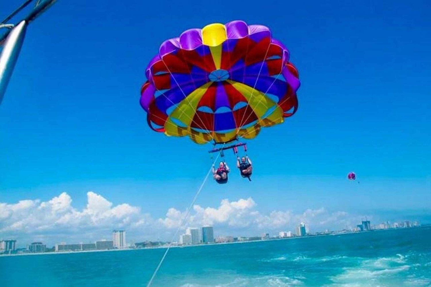 Cancun: Parasail, Wave Runner & Snorkeling Tour in One day