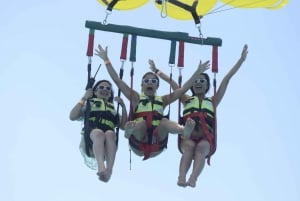 Cancún: Excursión en Parasailing y Jet Ski en la Bahía de Cancún