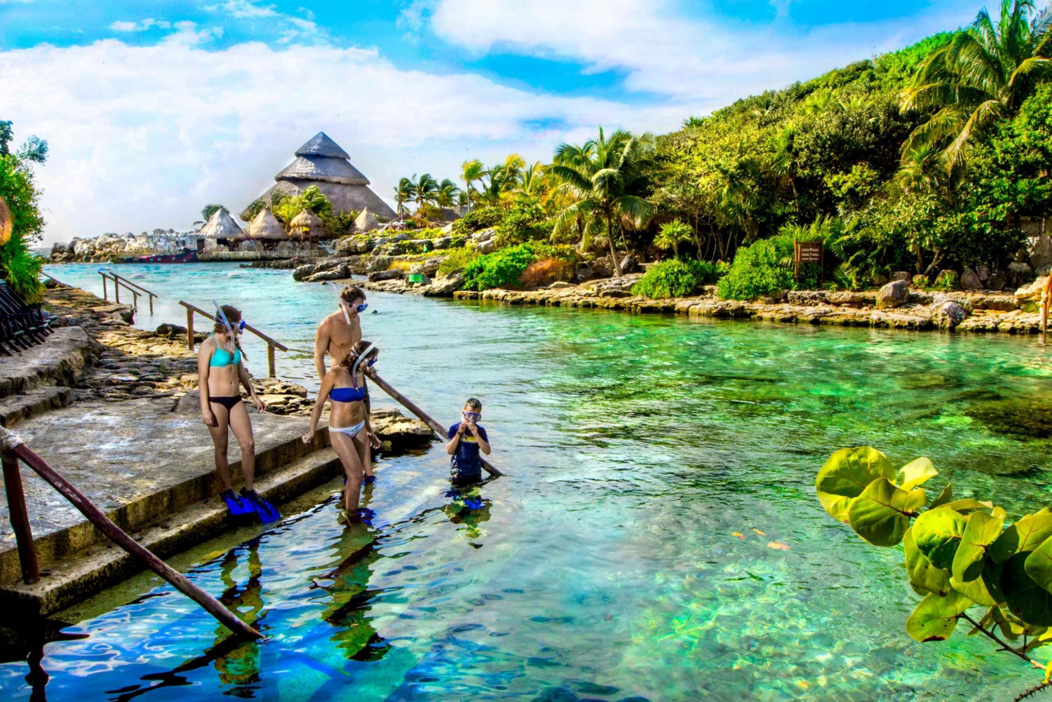Cancun & Riviera Maya: Xcaret Plus with Buffet & Transport