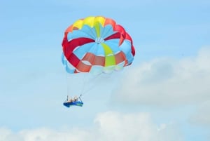Cancún: Skyrider Parasailing Experience