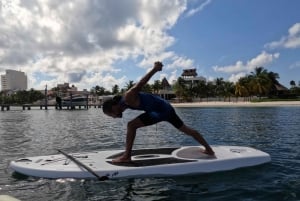 Cancún: Sup Yoga y Meditación sobre el Mar Caribe