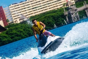 Cancún: Nadar Volar y Cabalgar sobre el Mar