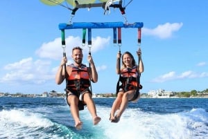 Cancún: Nadar Volar y Cabalgar sobre el Mar