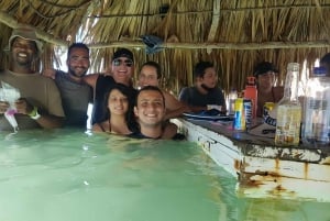 Cartagena: 5 ISLANDS by speedboat with SNORKELING & LUNCH