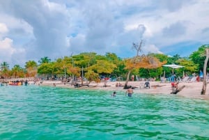 Cartagena: 5 ISLANDS by speedboat with SNORKELING & LUNCH