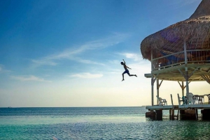 Cartagena: Día completo a la isla con almuerzo, piscina y merienda