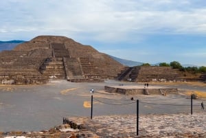 CDMX: Balloon Flight & Guided Teotihuacan & Guadalupe Shrine