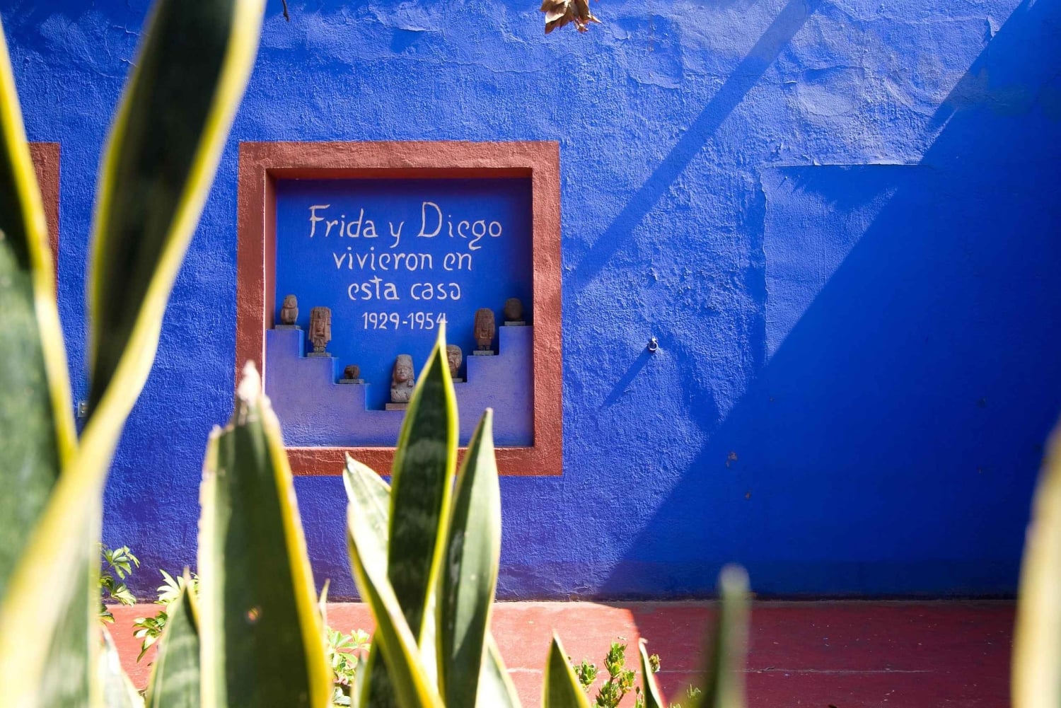 CDMX: Coyoacán, UNAM, Xochimilco, and optional Frida Kahlo Museum