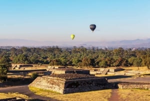 Mexico City: Fly over the impressive pyramids of Teotihuacan in a hot air balloon