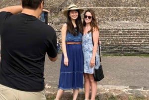 Mexico City: Private Tour to Teotihuacan with Early Admission or Afternoon Tour