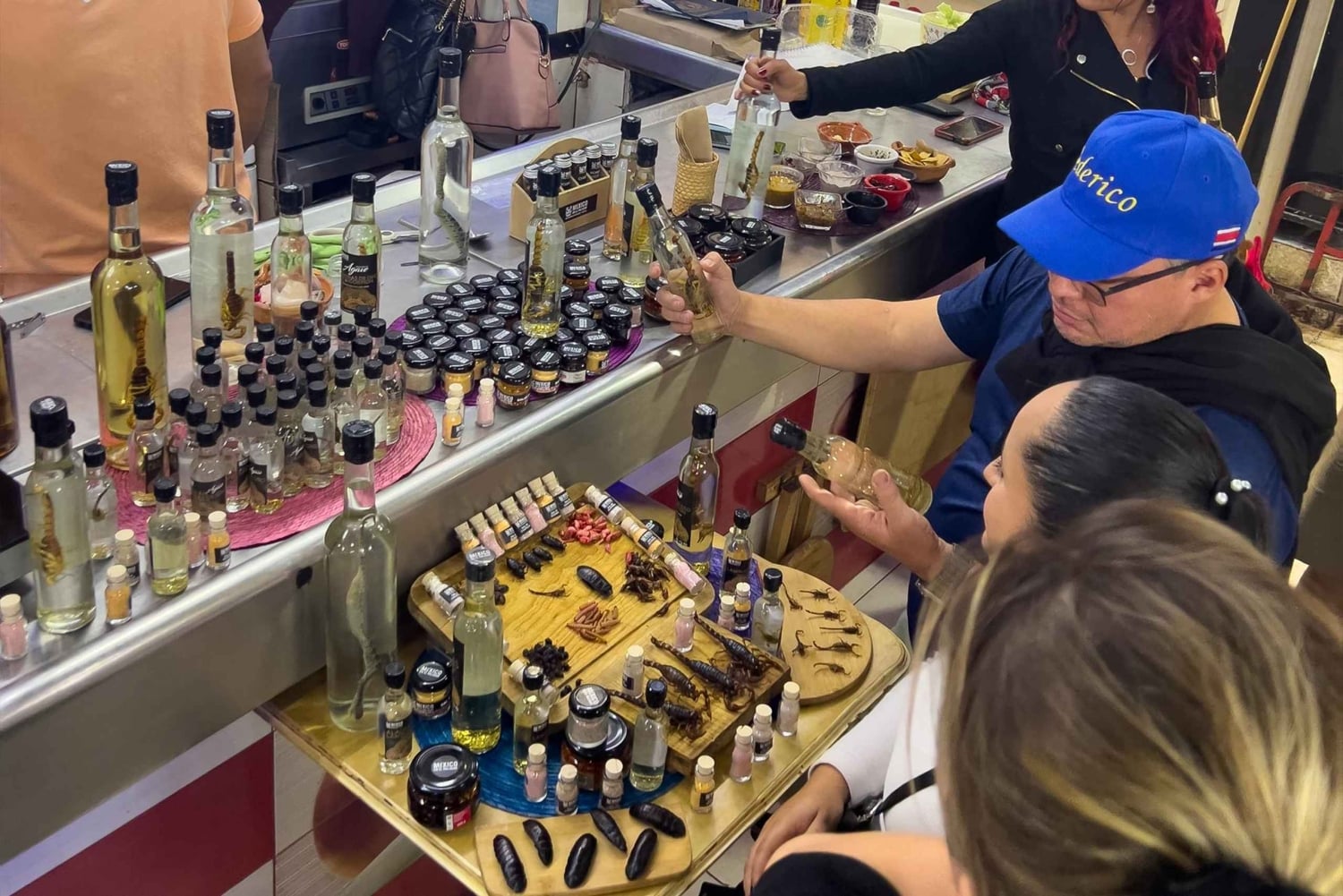 Comida callejera de CDMX: Tour por Mercados Locales.