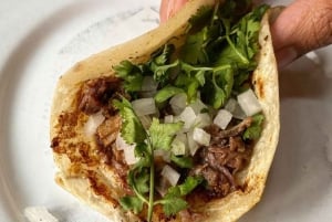 CDMX: Ruta nocturna de tacos y mezcal