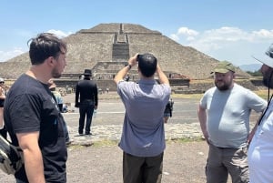CDMX to La gruta Rest. to Teotihuacan Pyramids, Local FUN!