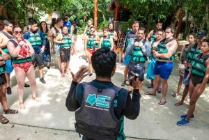 Desde Cancún: Excursión a las Ruinas de Tulum con baño en un cenote y comida