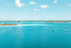 Ruinas de Chacchoben y Laguna de Bacalar Transporte Privado