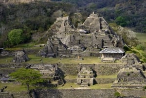 Chiapas: Zona Arqueológica Toniná y Cascada El Corralito