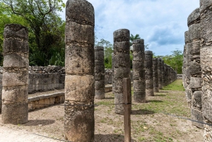 Desde Riviera Maya: Excursión a Chichén Itzá y Ek Balam con Comida