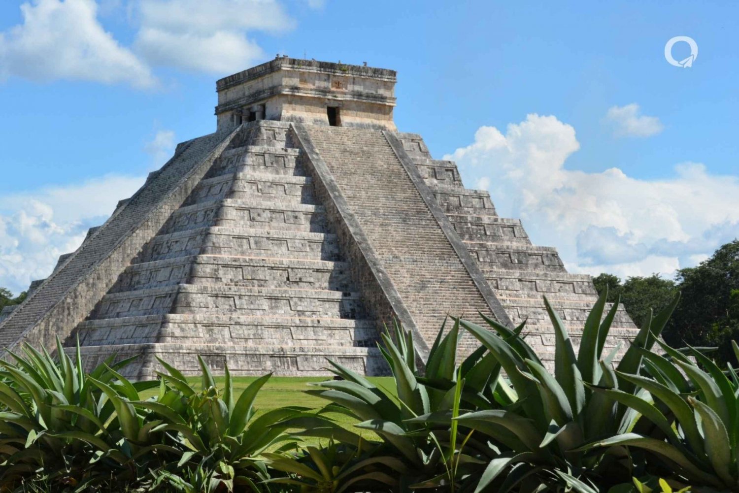 Chichen Itza Cenote with entrance fees included and Valladolid