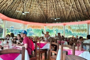 Chichén Itzá: Tour privado con comida buffet y baño en cenote