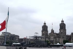 Chronicles of the Center: Living Stories of Mexico City