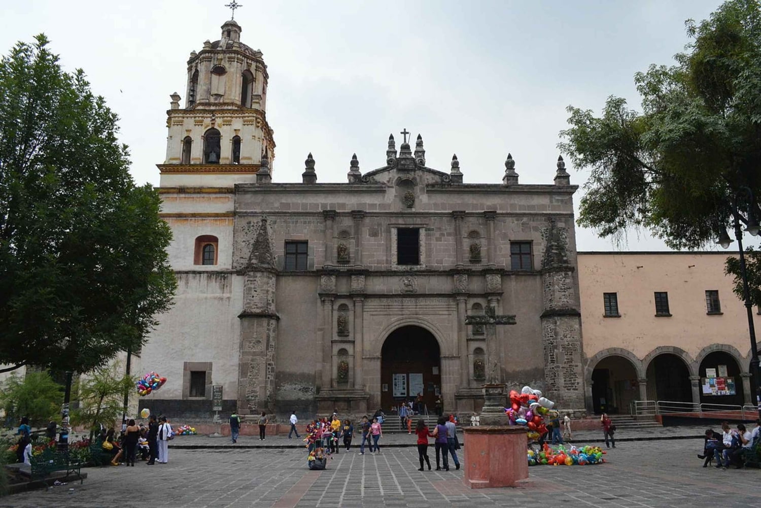 Coyoacan: Frida Kahlo, Leon Trotsky & History Museums Tour