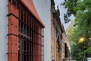 COYOACAN: FRIDA KAHLO PISA COYOACAN Y SAN ANGEL CDMX