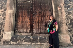 COYOACAN: LOS PASOS DE FRIDA KAHLO EN COYOACAN Y SAN ÁNGEL CDMX