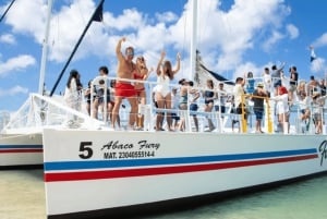 Cozumel: Catamaran al cielo, palancar, y club de playa (comida/barra libre)