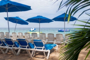 Cozumel: El Cielo Cruise with Snorkeling & Beach Club Visit