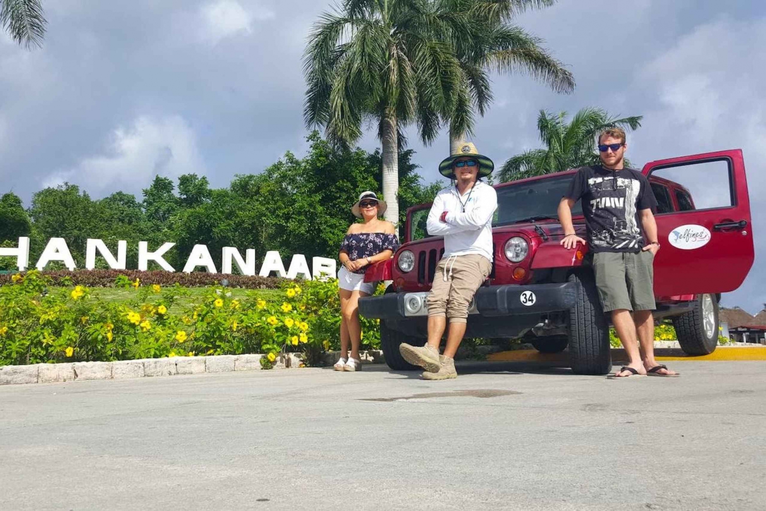 Cozumel Island: Half-Day Private Jeep Tour and Eco Park