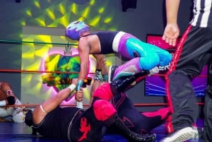 Cozumel: Mexican Lucha Libre Experience! Classic Package