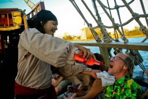 Cozumel: Pirate Ship Cruise with Open Bar, Dinner, and Show