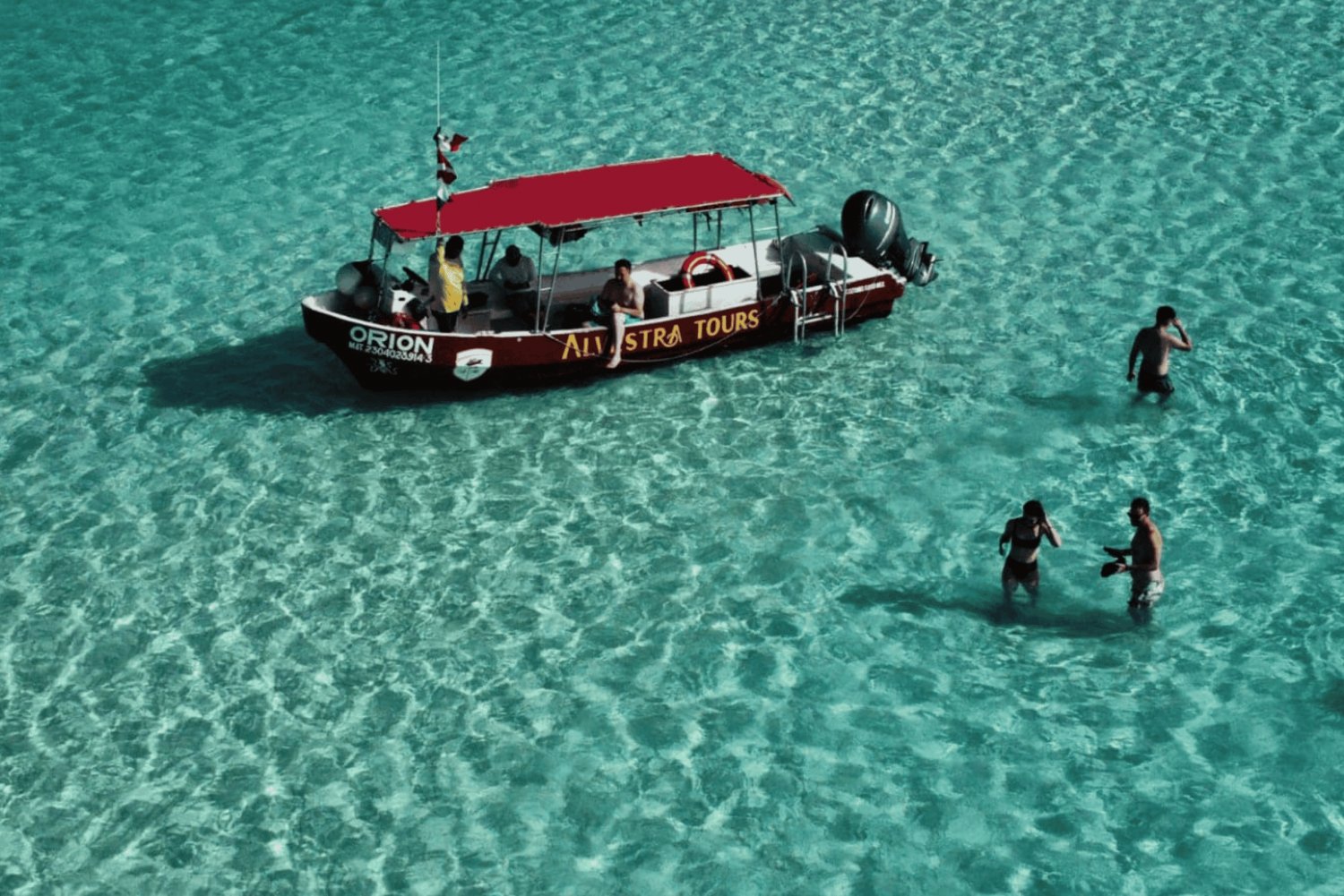 Cozumel: Tour to the sky, palancar and colombia by traditional speedboat