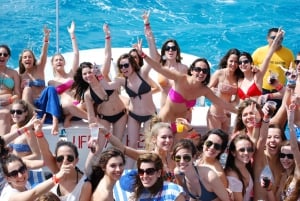 Cancun: Isla Mujeres Full Day Dancer Cruise