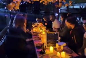 Day of the Dead in Mexico City: Mexican dinner and party in Xochimilco