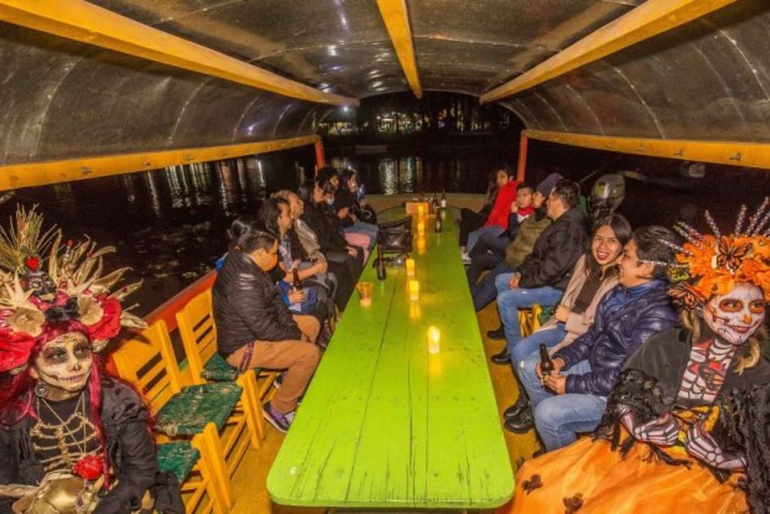 Day of the Dead in Mexico City: Mexican dinner and party in Xochimilco