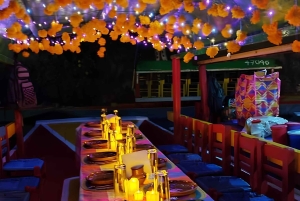 Day of the Dead in Mexico City: Mexican dinner and party in Xochimilco