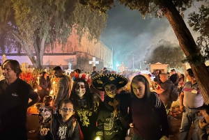 CDMX: Day of the Dead in Mixquic, Pantheon, Houses & Altars