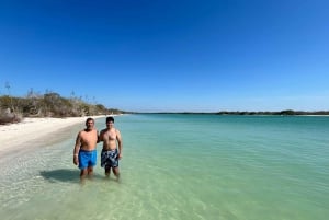 Desde Mérida: Tour Las Coloradas, Rio Lagartos y Playa