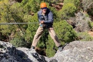 Durango: Experiencia de Vía Ferrata, Rappel y Tirolina