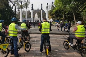 Tour de la ciudad en bici eléctrica con parada para tacos.