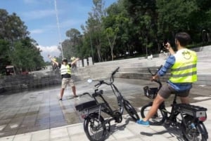 Tour de la ciudad en bici eléctrica con parada para tacos.