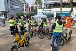 Tour de la ciudad en bici eléctrica con parada para tacos.