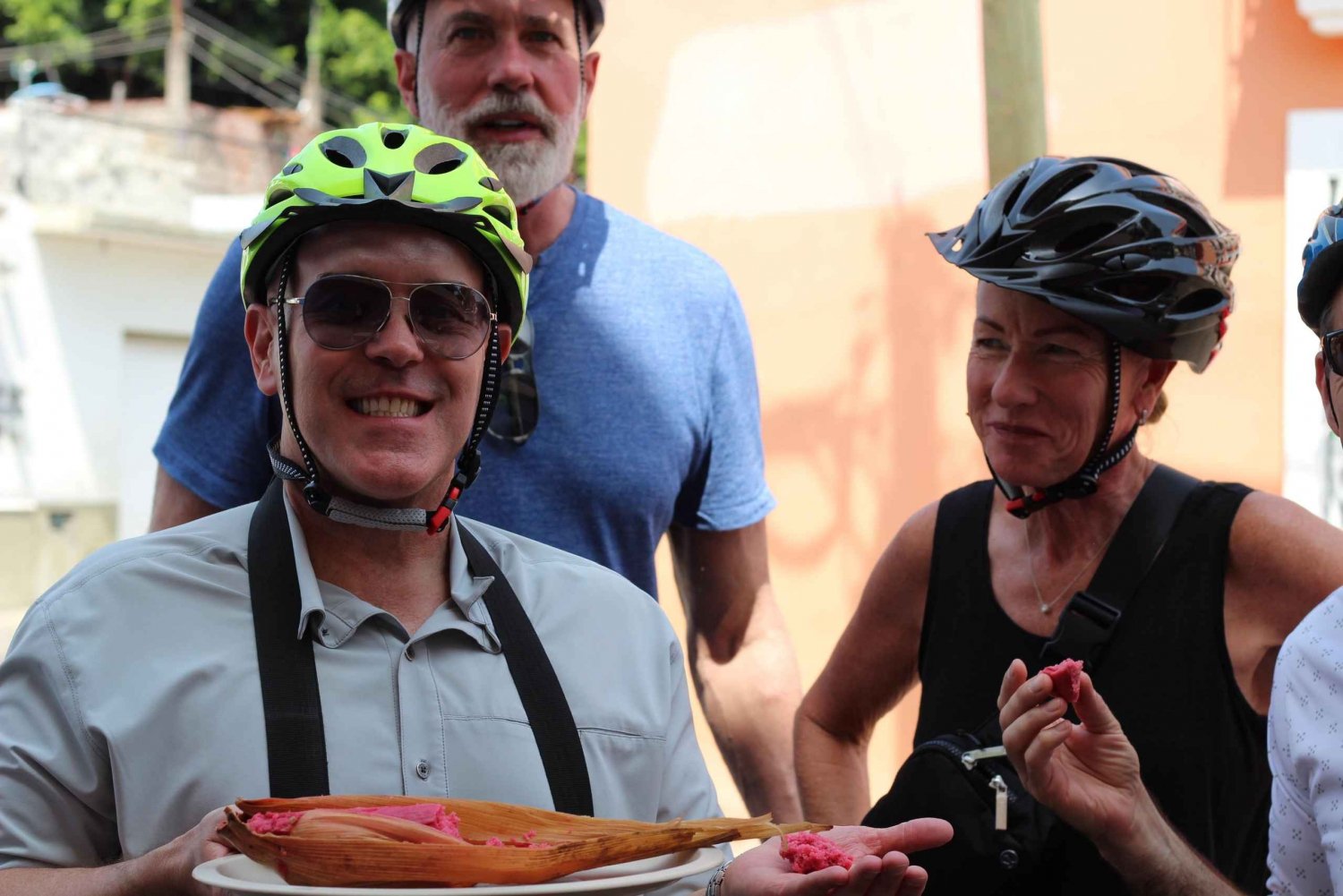 Electric bike gastronomic tour through Oaxaca.