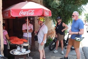 Electric bike gastronomic tour through Oaxaca.