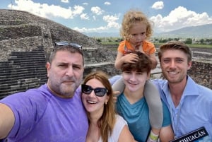 Exclusive private tour of the pyramids with a European guide in Mexico City