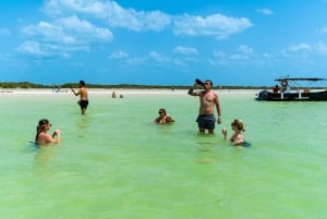 From Cancún/Playa del Carmen: Holbox Island Tour