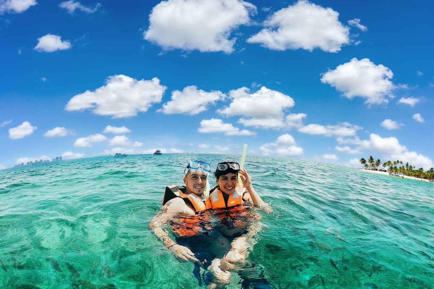 Desde Cancún: Aventura de snorkel en Puerto Morelos con aperitivos